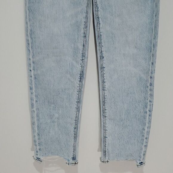 American Eagle comfort stretch 24x28 highest rise 90s boyfriend jeans - Picture 3 of 8